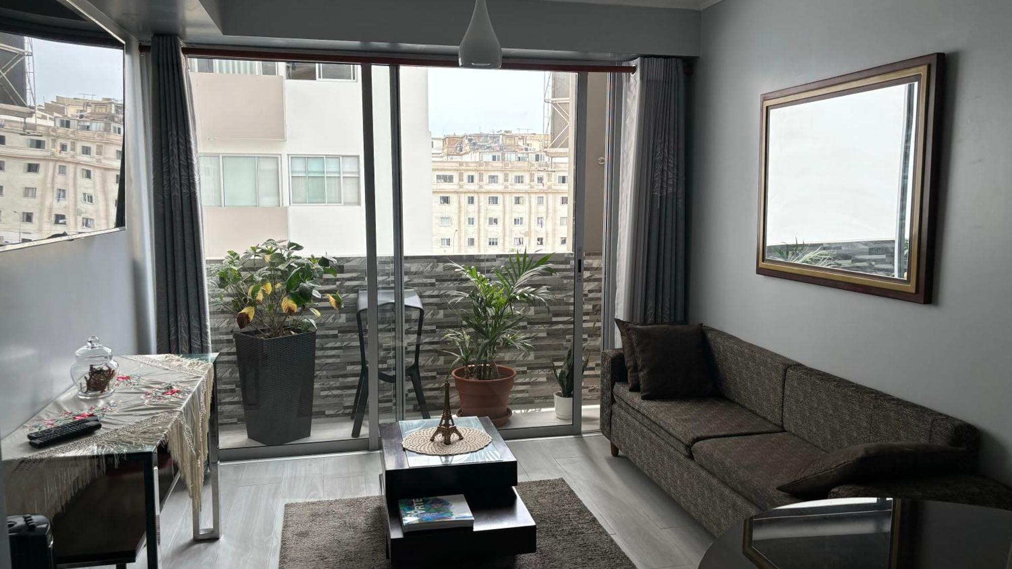 Departamento En Miraflores Con Surquillo ليما المظهر الخارجي الصورة